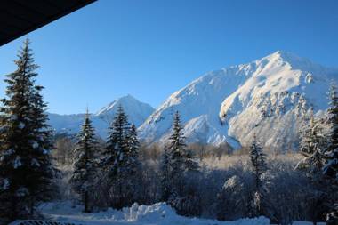 Spruce Lodge