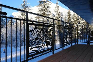 Spruce Lodge