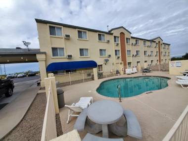 Americas Choice Inn & Suites