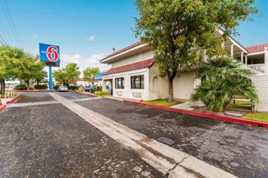 Motel 6-Kingman AZ - Route 66 East