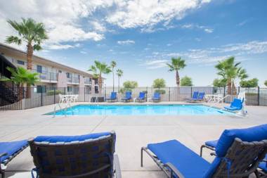 Days Inn by Wyndham Lake Havasu