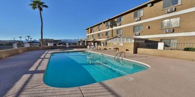 Super 8 by Wyndham Lake Havasu City