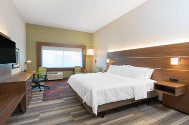 Holiday Inn Express & Suites Lake Havasu - London Bridge an IHG Hotel