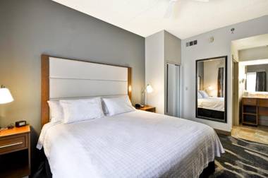 Homewood Suites by Hilton Phoenix-Biltmore