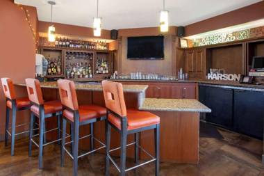Ramada by Wyndham Phoenix Midtown