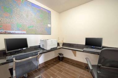 Sleep Inn Phoenix Sky Harbor Airport