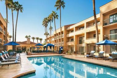 Courtyard by Marriott Phoenix North