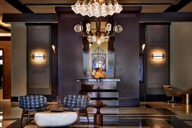 Renaissance Phoenix Downtown Hotel