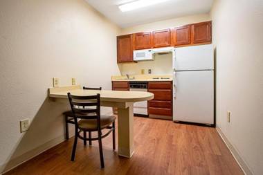 HomeTowne Studios by Red Roof Phoenix - Black Canyon Highway