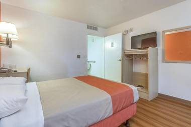 Motel 6-Phoenix AZ - North Bell Road