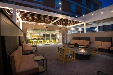 Home2 Suites By Hilton Phoenix Airport North Az