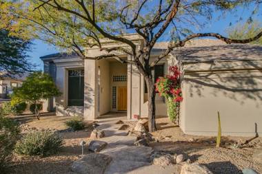 Casa Buena - Luxurious Retreat w2 Masters and Views