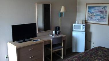 Heritage House Motel