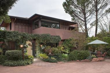 Lantern Light Inn - Romantic Getaway