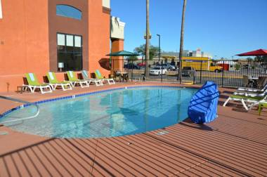 Days Inn & Suites by Wyndham Tucson/Marana