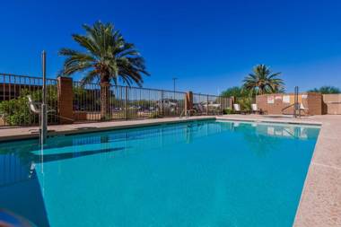 Candlewood Suites Tucson an IHG Hotel