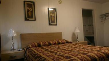 9 Arizona Motor Hotel