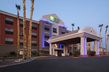 Holiday Inn Express Hotel & Suites Yuma an IHG Hotel