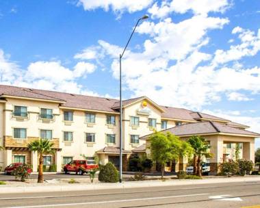 Comfort Inn and Suites Yuma I-8