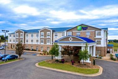 Holiday Inn Express Hotel & Suites Clarksville