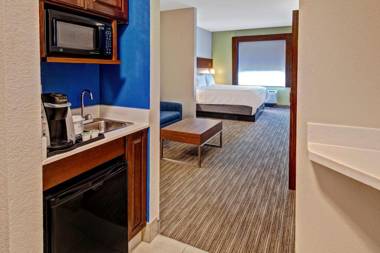 Holiday Inn Express Hotel & Suites Clarksville