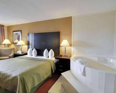 Quality Inn & Suites Clarksville