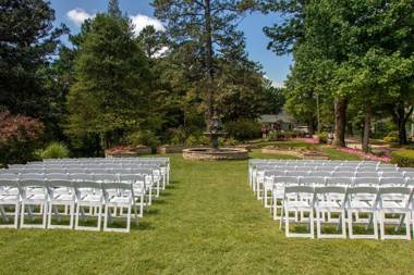 1886 Crescent Hotel and Spa