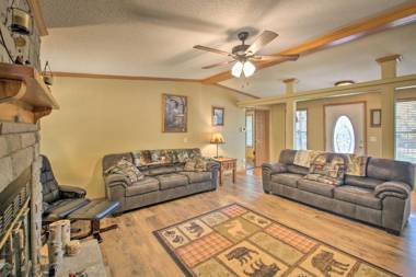 Retreat on Lake Hamilton with Sunroom and Dock!