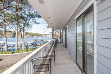 The Hamilton Lakefront - Studio Suites Hot Springs