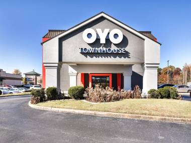 OYO Townhouse Inn Jacksonville AR