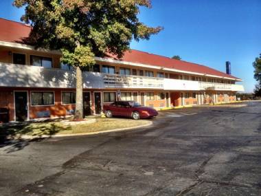Americas Best Value Inn and Suites Little Rock