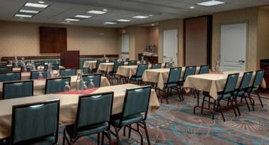 Hampton Inn & Suites Agoura Hills