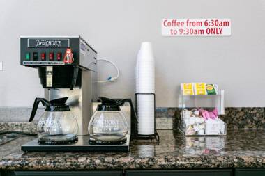 Anaheim Discovery Inn and Suites