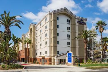 Candlewood Suites Anaheim - Resort Area an IHG Hotel