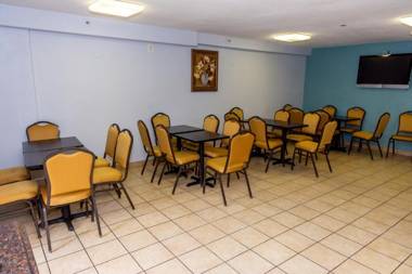 Days Inn & Suites by Wyndham Artesia
