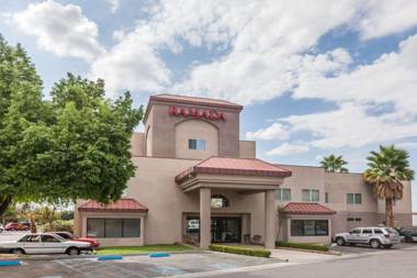 Ramada by Wyndham Bakersfield