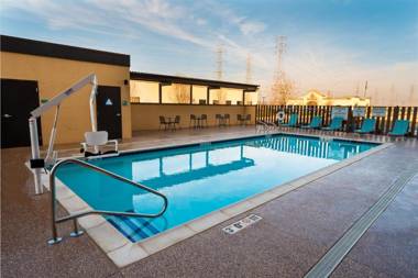 Home2 Suites Bakersfield