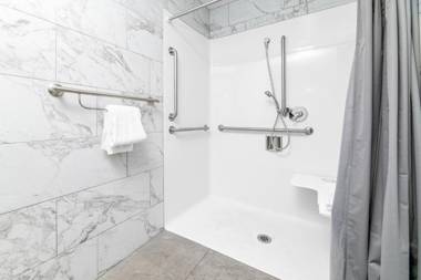 Big Bear Lake Front Lodge