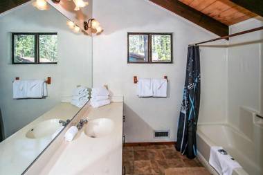 Lakeview Fishing House-121 by Big Bear Vacations