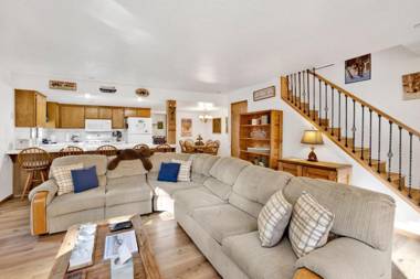 Ski Time Getaway-1848 by Big Bear Vacations