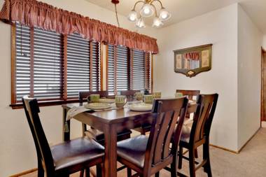 Moose Inn-1836 by Big Bear Vacations