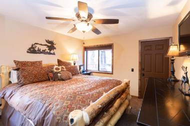 Luxury Lodge-1888 by Big Bear Vacations