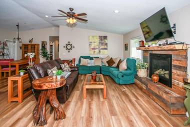 Kitkats Hideaway-1874 by Big Bear Vacations