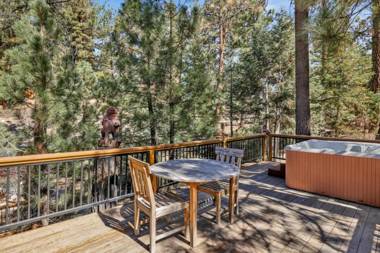 Top Notch Lodge #2056 by Big Bear Vacations