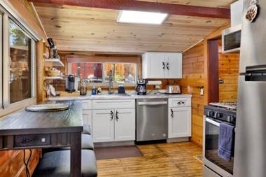 Beary Nice Cabin #2063 by Big Bear Vacations