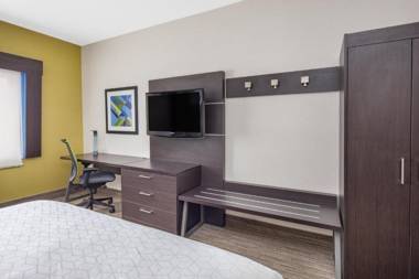 Holiday Inn Express Hotel & Suites Bishop an IHG Hotel