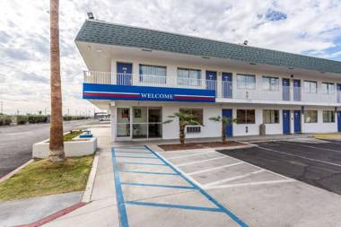 Motel 6-Blythe CA