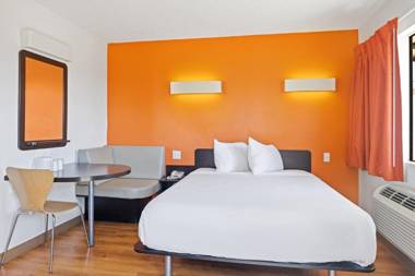 Carlsbad Village Inn