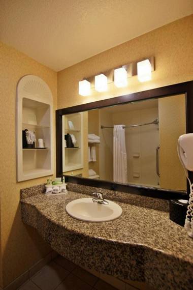 Holiday Inn Express Hotel & Suites Cathedral City - Palm Springs an IHG Hotel