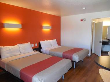 Motel 6-Chula Vista CA - San Diego